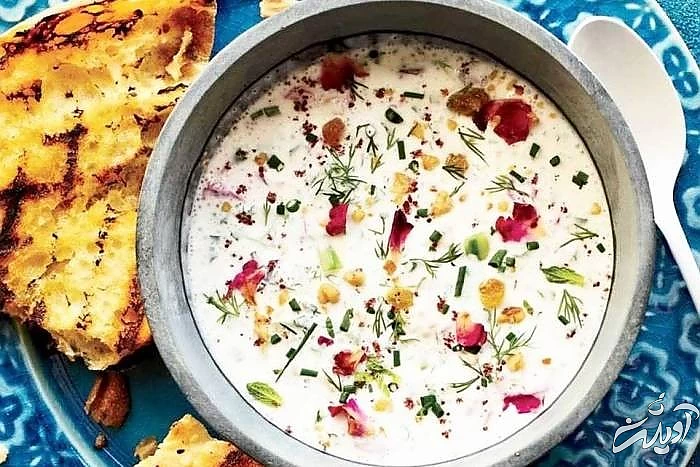 آب دوغ از غذاهای محلی سمنان آب دوغ